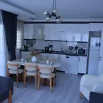 Fethiyede Evinizdeki Rahatlığın Adresi 4 1 Salon 8 Yatak 2 Banyo Ihtiyacınız Olan Tüm Eşyalar Vardır