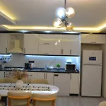 Appartement Fethiyede Evinizdeki Rahatligin Adresi 4 1 Salon 8 Yatak 2 Banyo Ihtiyaciniz Olan Tuem Esyalar Vardir