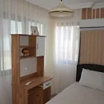 Fethiyede Evinizdeki Rahatligin Adresi 4 1 Salon 8 Yatak 2 Banyo Ihtiyaciniz Olan Tuem Esyalar Vardir Appartement *
