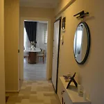 Fethiyede Evinizdeki Rahatligin Adresi 4 1 Salon 8 Yatak 2 Banyo Ihtiyaciniz Olan Tuem Esyalar Vardir * Fethiye