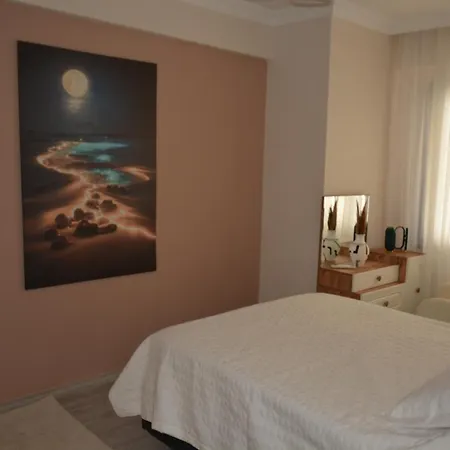 Lejlighed Fethiyede Evinizdeki Rahatligin Adresi 4 1 Salon 8 Yatak 2 Banyo Ihtiyaciniz Olan Tuem Esyalar Vardir *
