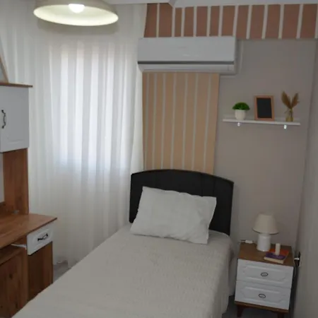 Fethiyede Evinizdeki Rahatligin Adresi 4 1 Salon 8 Yatak 2 Banyo Ihtiyaciniz Olan Tuem Esyalar Vardir Lejlighed *