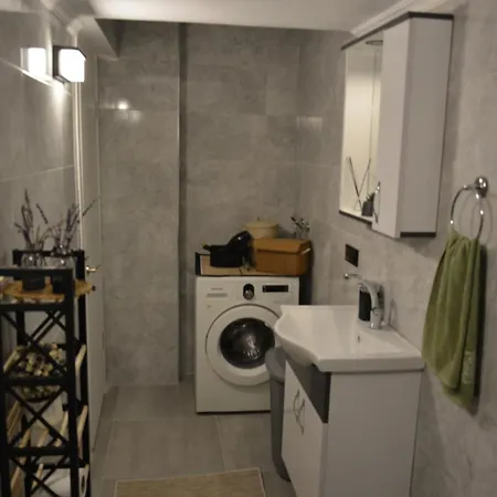 Fethiyede Evinizdeki Rahatligin Adresi 4 1 Salon 8 Yatak 2 Banyo Ihtiyaciniz Olan Tuem Esyalar Vardir Lejlighed *