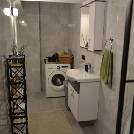 Lejlighed Fethiyede Evinizdeki Rahatligin Adresi 4 1 Salon 8 Yatak 2 Banyo Ihtiyaciniz Olan Tuem Esyalar Vardir Fethiye
