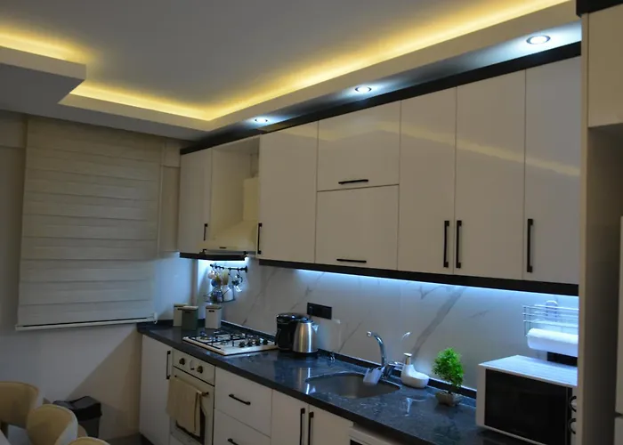 Fethiyede Evinizdeki Rahatligin Adresi 4 1 Salon 8 Yatak 2 Banyo Ihtiyaciniz Olan Tuem Esyalar Vardir Apartment *