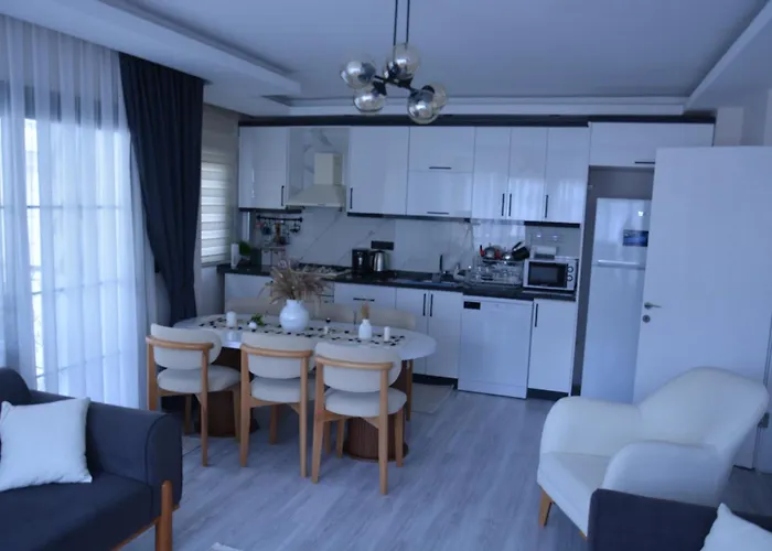 Fethiyede Evinizdeki Rahatligin Adresi 4 1 Salon 8 Yatak 2 Banyo Ihtiyaciniz Olan Tuem Esyalar Vardir