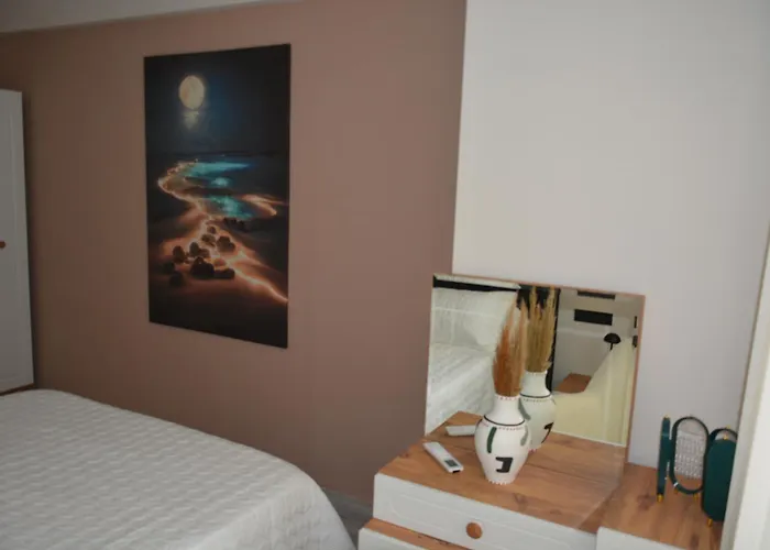 Fethiyede Evinizdeki Rahatligin Adresi 4 1 Salon 8 Yatak 2 Banyo Ihtiyaciniz Olan Tuem Esyalar Vardir Apartment