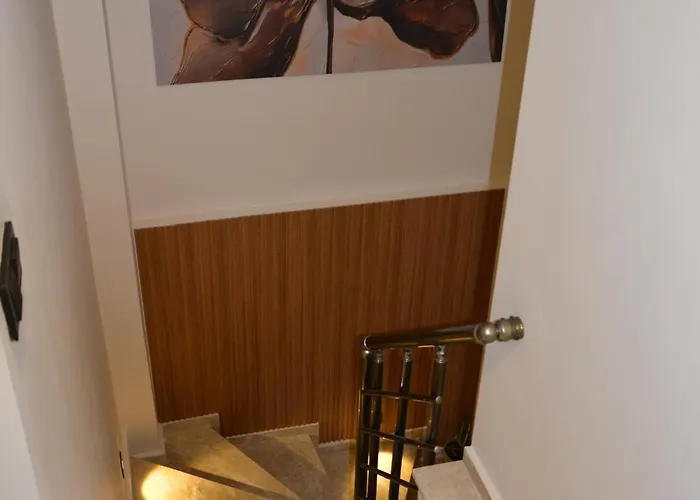 Fethiyede Evinizdeki Rahatligin Adresi 4 1 Salon 8 Yatak 2 Banyo Ihtiyaciniz Olan Tuem Esyalar Vardir Apartment