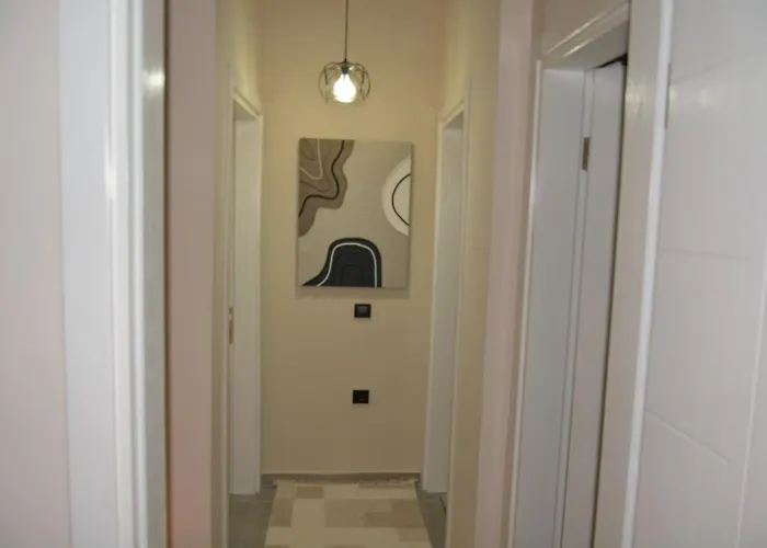 Fethiyede Evinizdeki Rahatligin Adresi 4 1 Salon 8 Yatak 2 Banyo Ihtiyaciniz Olan Tuem Esyalar Vardir * Fethiye