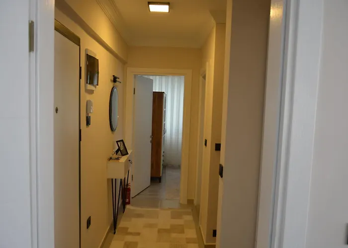 Fethiyede Evinizdeki Rahatligin Adresi 4 1 Salon 8 Yatak 2 Banyo Ihtiyaciniz Olan Tuem Esyalar Vardir Apartment Fethiye