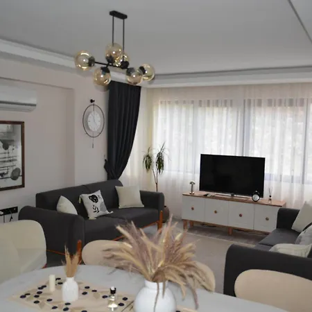 Fethiyede Evinizdeki Rahatligin Adresi 4 1 Salon 8 Yatak 2 Banyo Ihtiyaciniz Olan Tuem Esyalar Vardir * Φετιγιέ