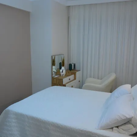 Fethiyede Evinizdeki Rahatlığın Adresi 4 1 Salon 8 Yatak 2 Banyo Ihtiyacınız Olan Tüm Eşyalar Vardır *