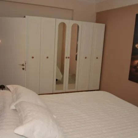 Fethiyede Evinizdeki Rahatlığın Adresi 4 1 Salon 8 Yatak 2 Banyo Ihtiyacınız Olan Tüm Eşyalar Vardır * Fethiye