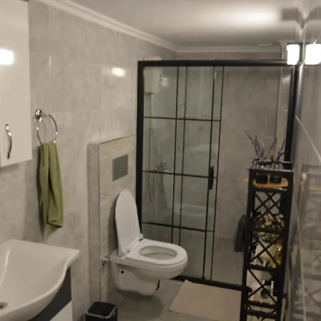 Fethiyede Evinizdeki Rahatlığın Adresi 4 1 Salon 8 Yatak 2 Banyo Ihtiyacınız Olan Tüm Eşyalar Vardır *